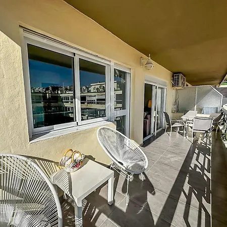 Apartment Coastal Family In La Carihuela *